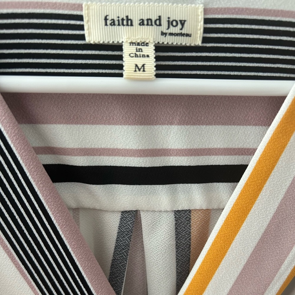 NWOT FAITH AND JOY by Monteau Multicolor Striped V-Neck Top w/Capped Sleeves - Picture 4 of 16